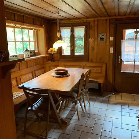 Chalet En Station De Ski, Avec Vue, Au Calme 拉弗利